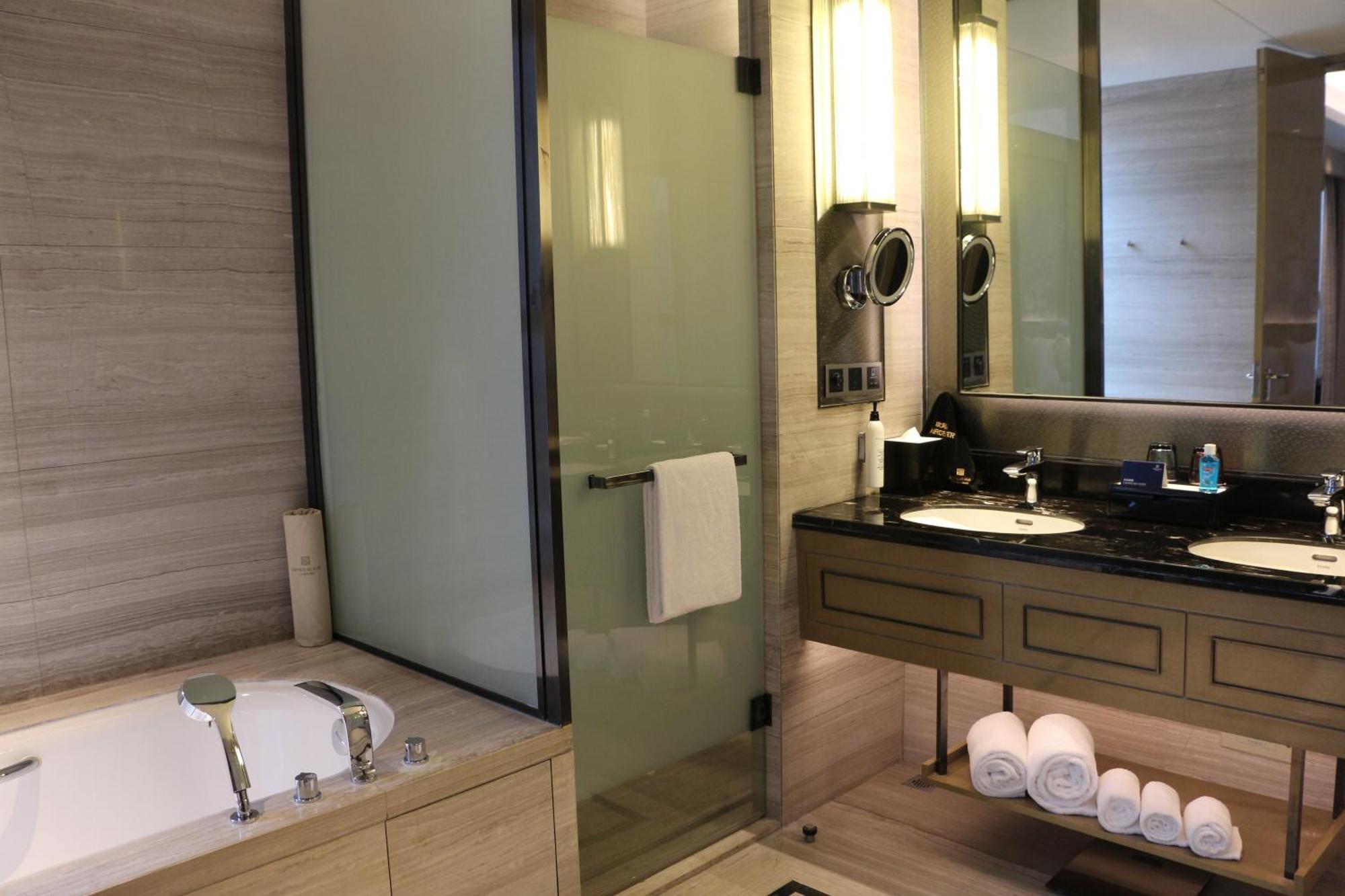 Wanda Realm Huangshi Hotel Huangshi  Ngoại thất bức ảnh